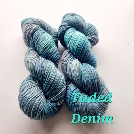 Yarn Faded Denim *